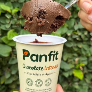 BOLO DE COPO DE CHOCOLATE INTENSO
