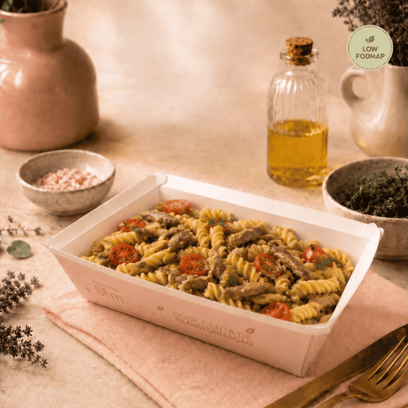 Carne ao Molho Ferrugem com massa fusilli zero gluten
