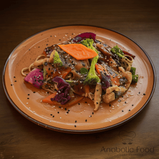 Yakisoba de Frango e Vegetais