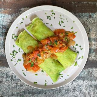 Panqueca de frango (massa verde) e molho de tomate - 280g