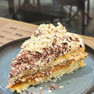 Bolo de festa de doce de leite com duo de chocolate - zero açúcar