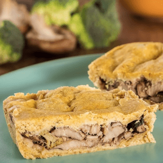 Empadão vegano de shitake com palmito