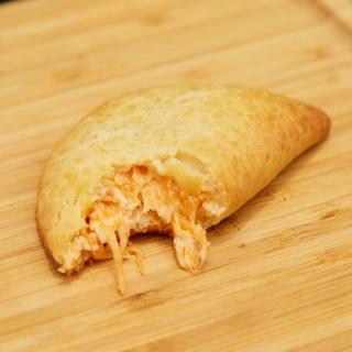 Pastel de frango com requeijão (3 unidades)