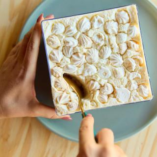 Pavê Morango com chocolate branco (1kg) - Taça ou cake box