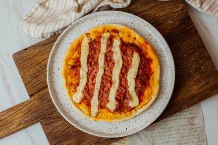 MINI PIZZA DE CALABRESA COM REQUEIJÃO