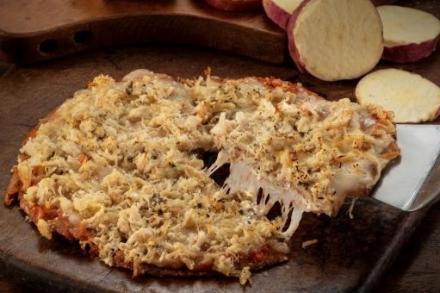 Pizza Fit de Frango com Requeijão