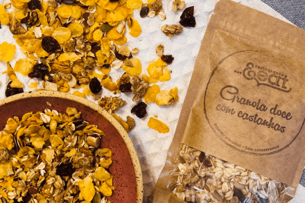 Granola doce com castanhas