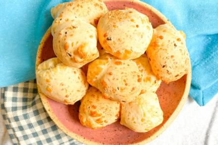 Mini pão de queijo multigrãos