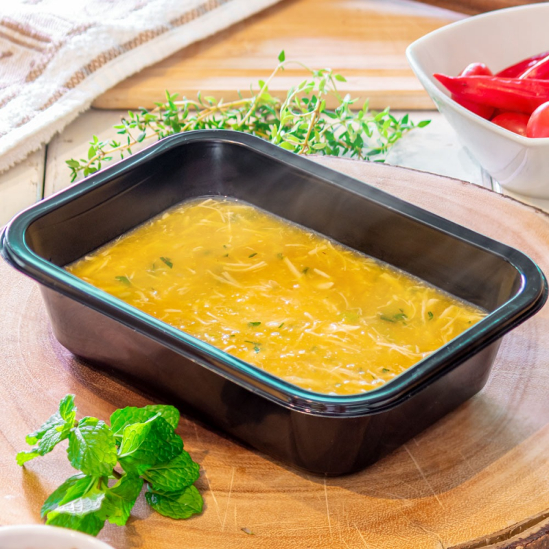 Caldo de mandioquinha com frango desfiado