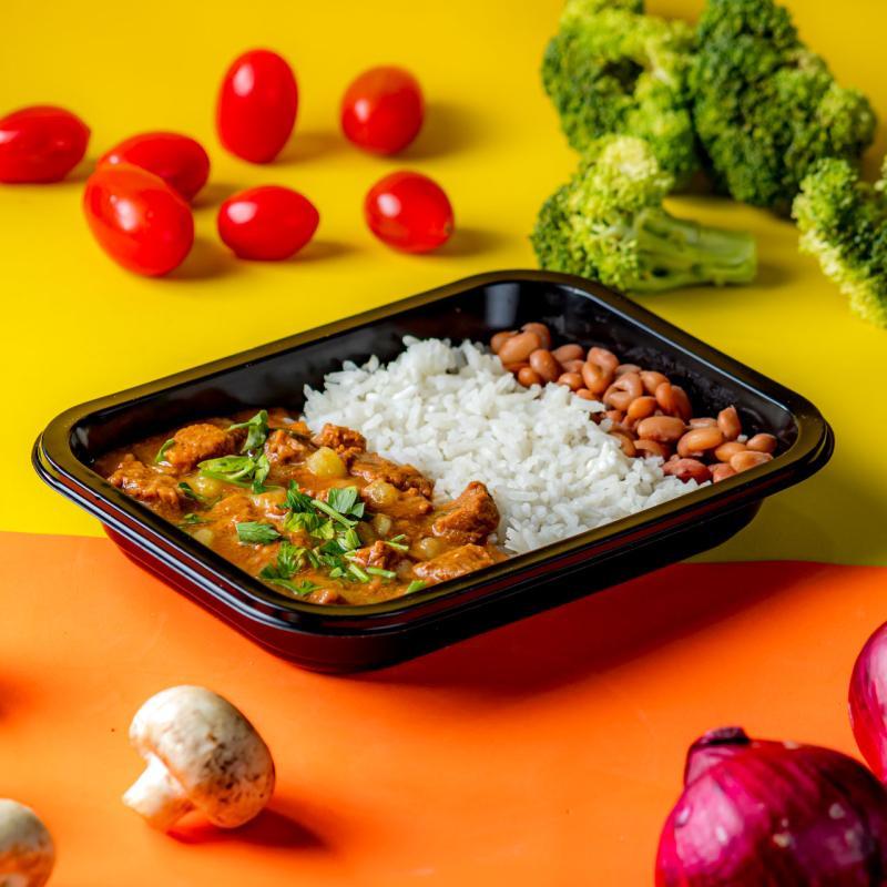 Carne de Panela com arroz e feijão