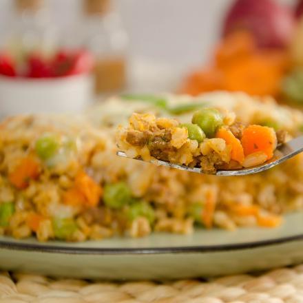 Arroz gratinado com patinho moído e legumes (Fit Mais)