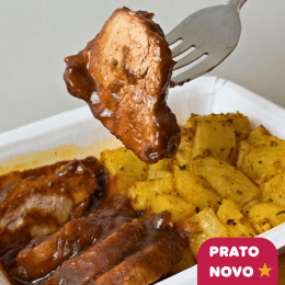 MIGNON SUÍNO BARBECUE COM BATATAS RÚSTICAS -300G