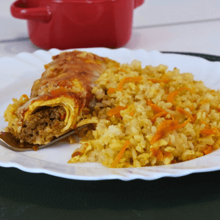 Panqueca de carne com arroz integral e cenoura FIT