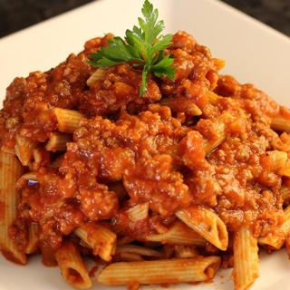 Penne integral à bolonhesa (Fit Mais)