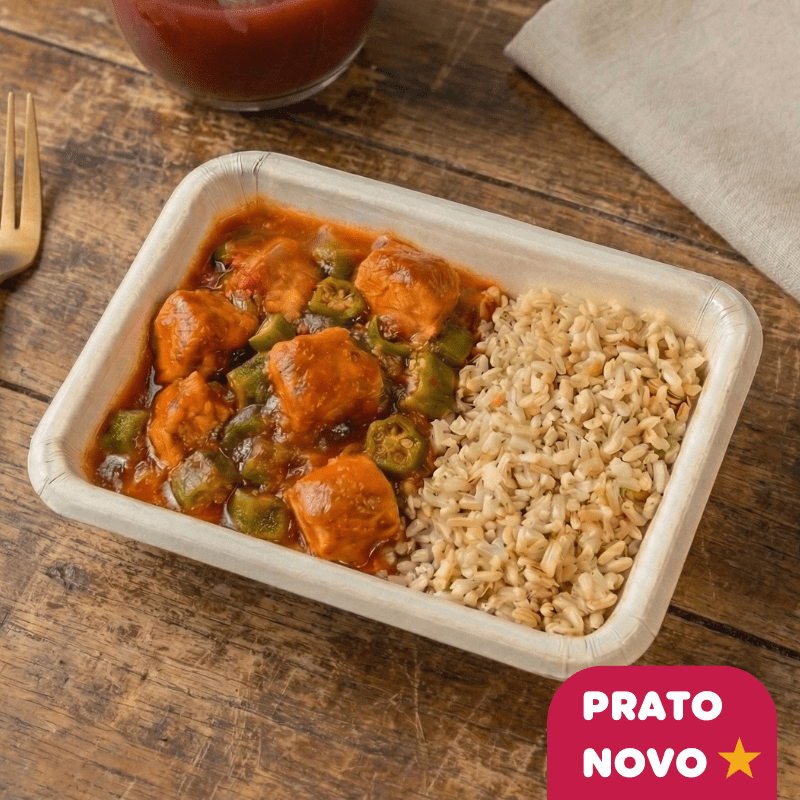 Frango com quiabo e arroz integral FIT