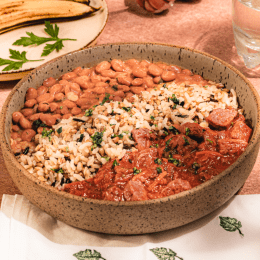 Brasileirinho de Carne arroz e feijão