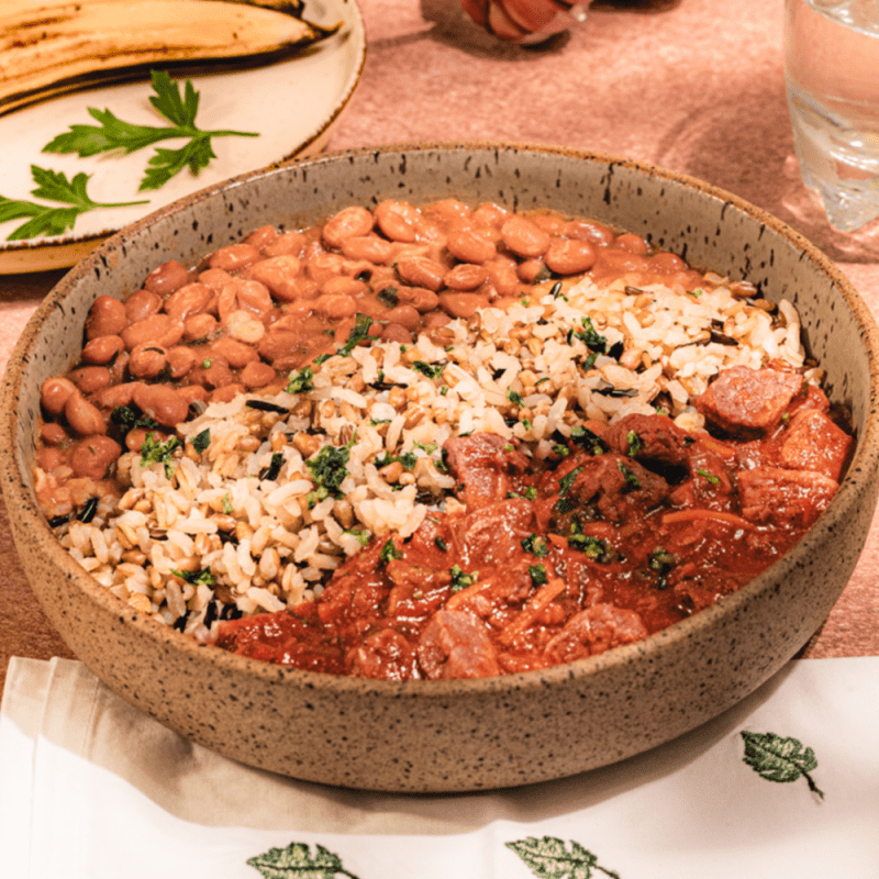 Brasileirinho de Carne arroz e feijão