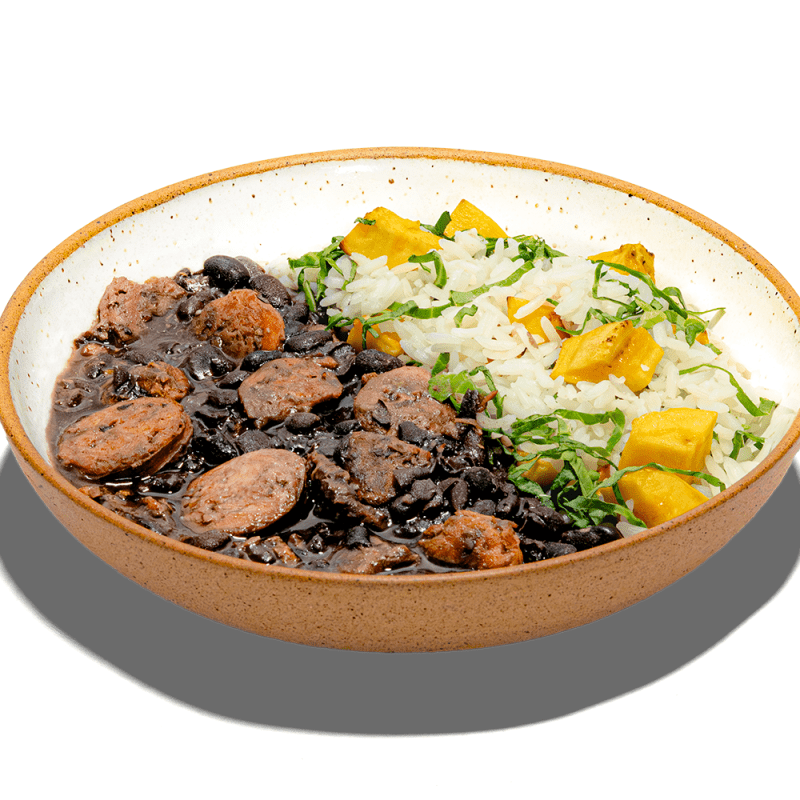 Feijoada com Mignon Suíno, Linguiça de Frango com Arroz, Banana e Couve
