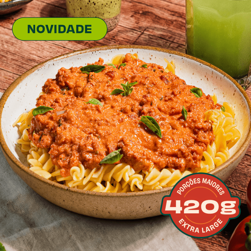Fusili com Ragu de Linguiça