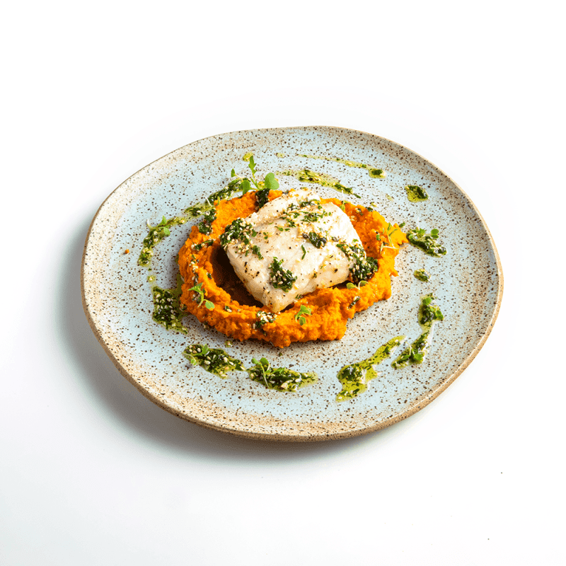 Peixe ao chimichurri com purê de cenoura