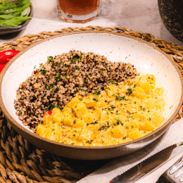 Pupunha thai com mix de quinoa