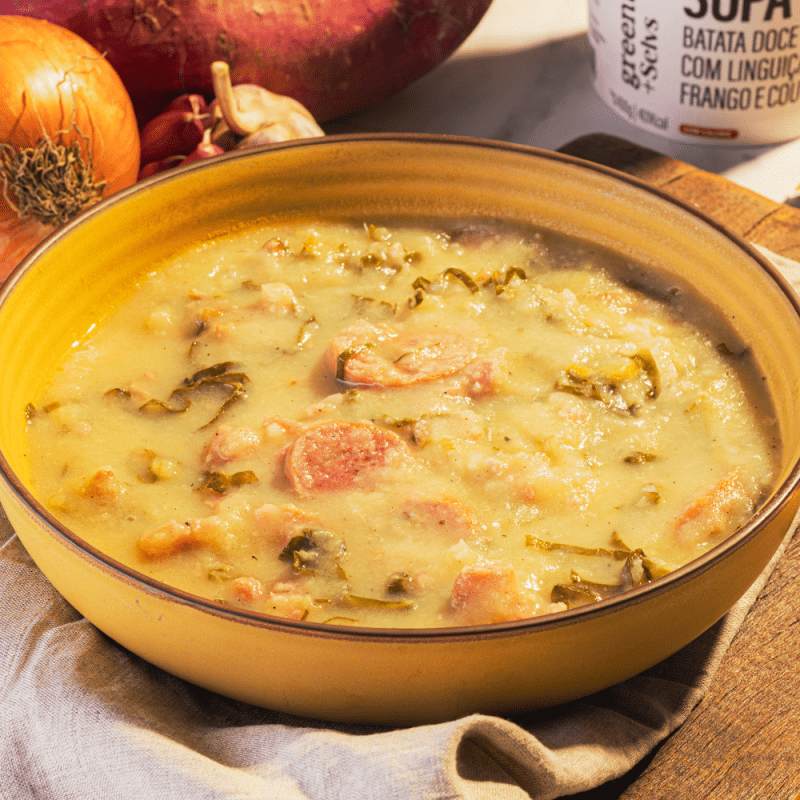 PowerSoup de Batata doce com linguiça de frango e couve