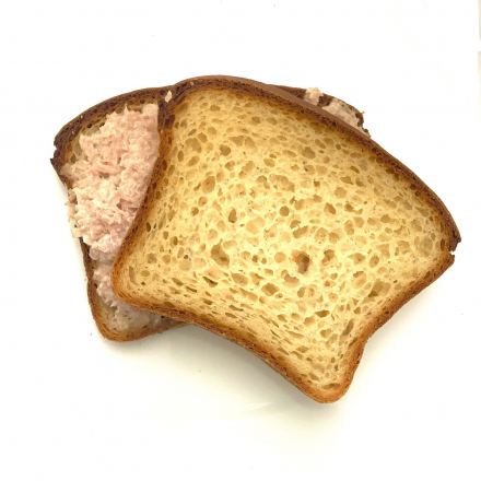 Pão sem Glúten e sem Lactose com Pasta de Tofu