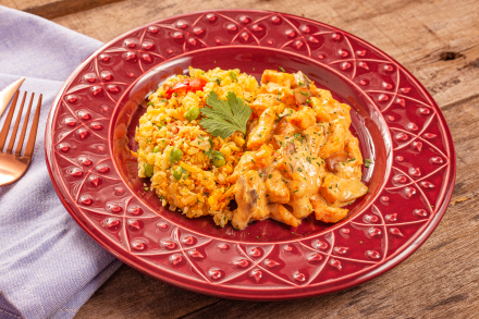 Strogonoff de Frango com Arroz de Couve-Flor Low Carb
