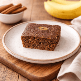 Bolo de chocolate, banana  e passas zero açúcar