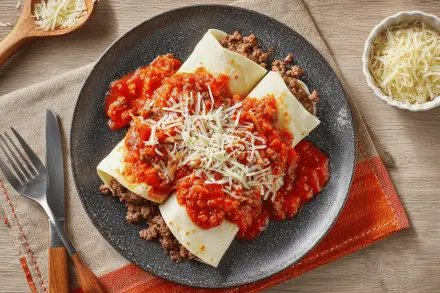 Panqueca de Carne com Molho de Tomate