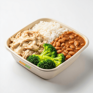 Frango Cremoso, Arroz, Feijão e Brócolis no Vapor