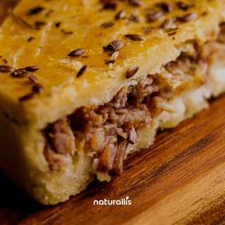 Tortinha Integral de Carne Desfiada