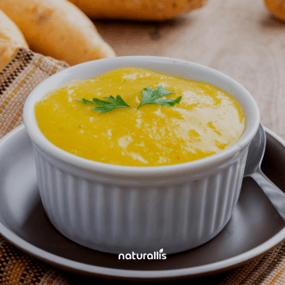 Sopa de Mandioquinha e Legumes com Frango