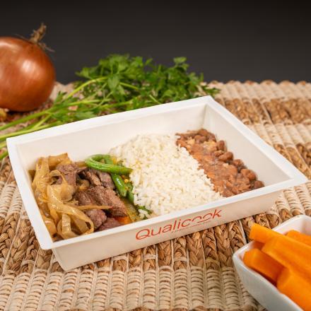 Iscas de mignon acebolado