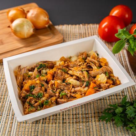 Ragu de costela com nhoque de batata