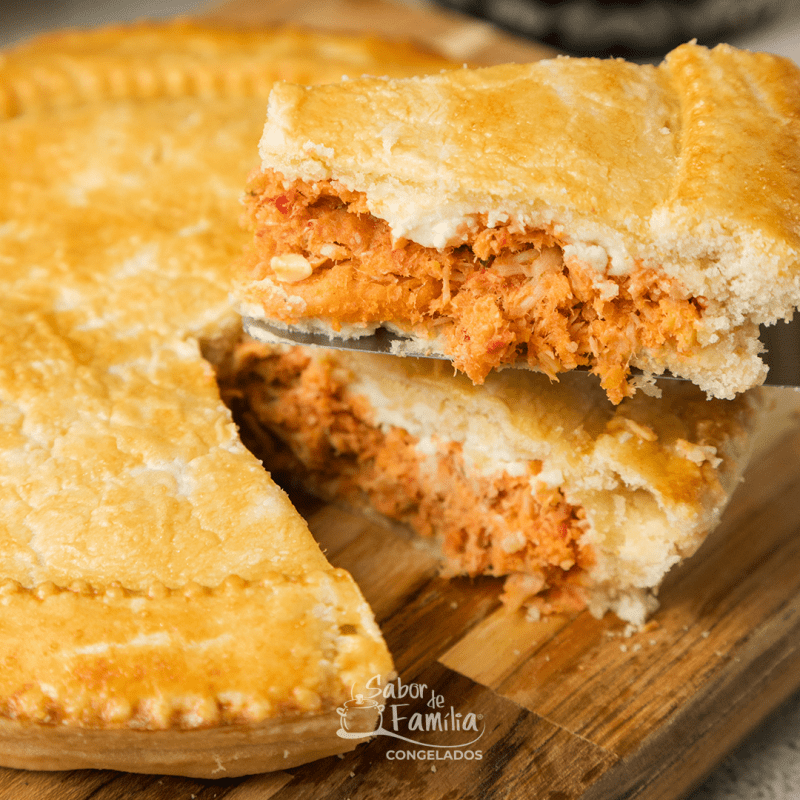 TORTA DE FRANGO COM REQUEIJAO CREMOSO
