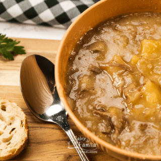 Caldo de Mandioca com Costela