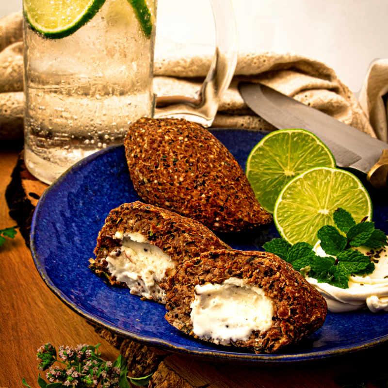 Kibe Low Carb Recheado com Cream Cheese e Mussarela de Búfala