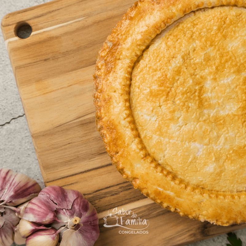 TORTA DE FRANGO COM REQUEIJAO CREMOSO