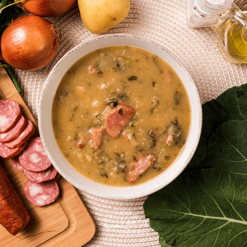 CALDO VERDE COM CALABRESA