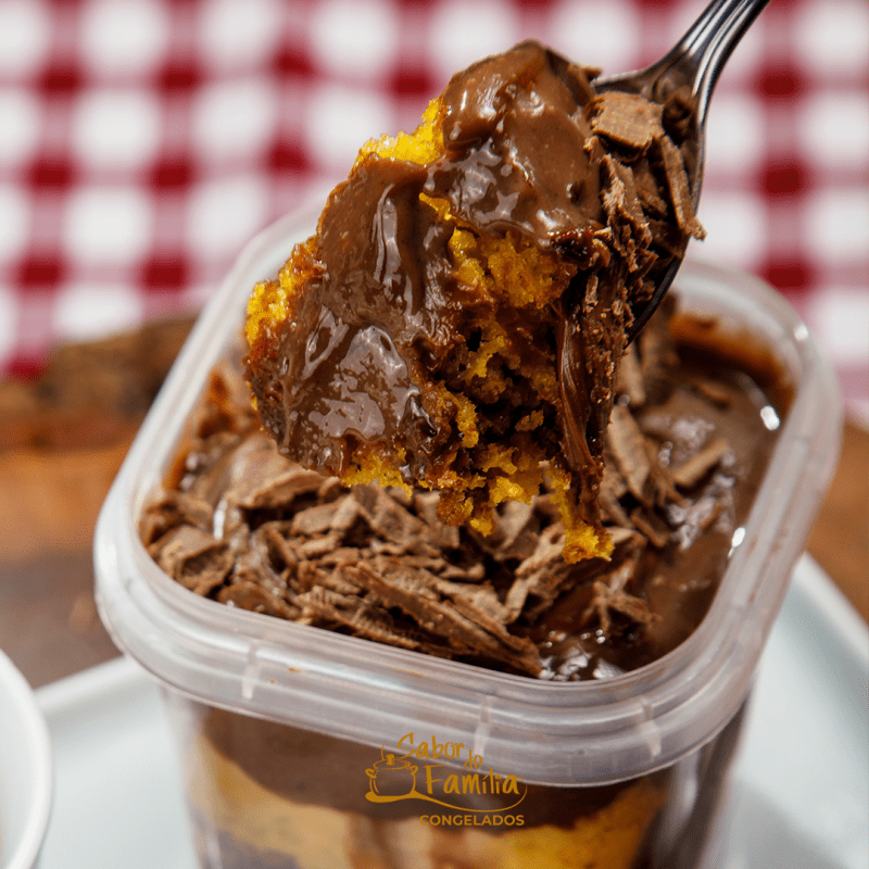 Bolo no Pote Chocolate com Cenoura