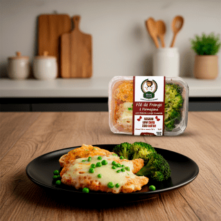 Filé de Frango à Parmegiana com Brócolis