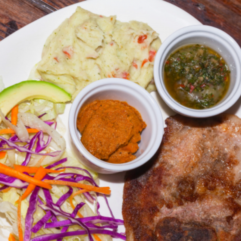 Filé mignon com chimichurri