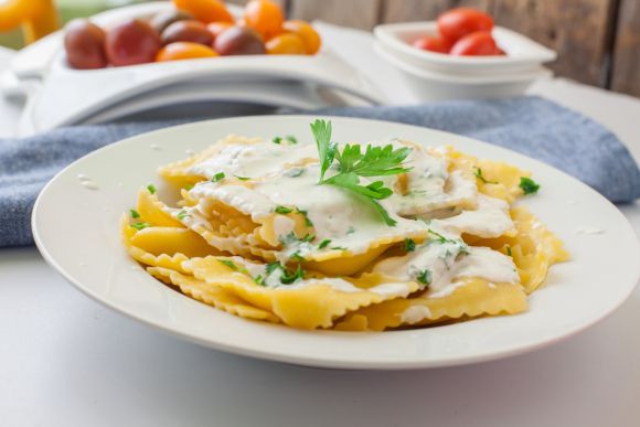 Ravioli de gorgonzola, pera e nozes